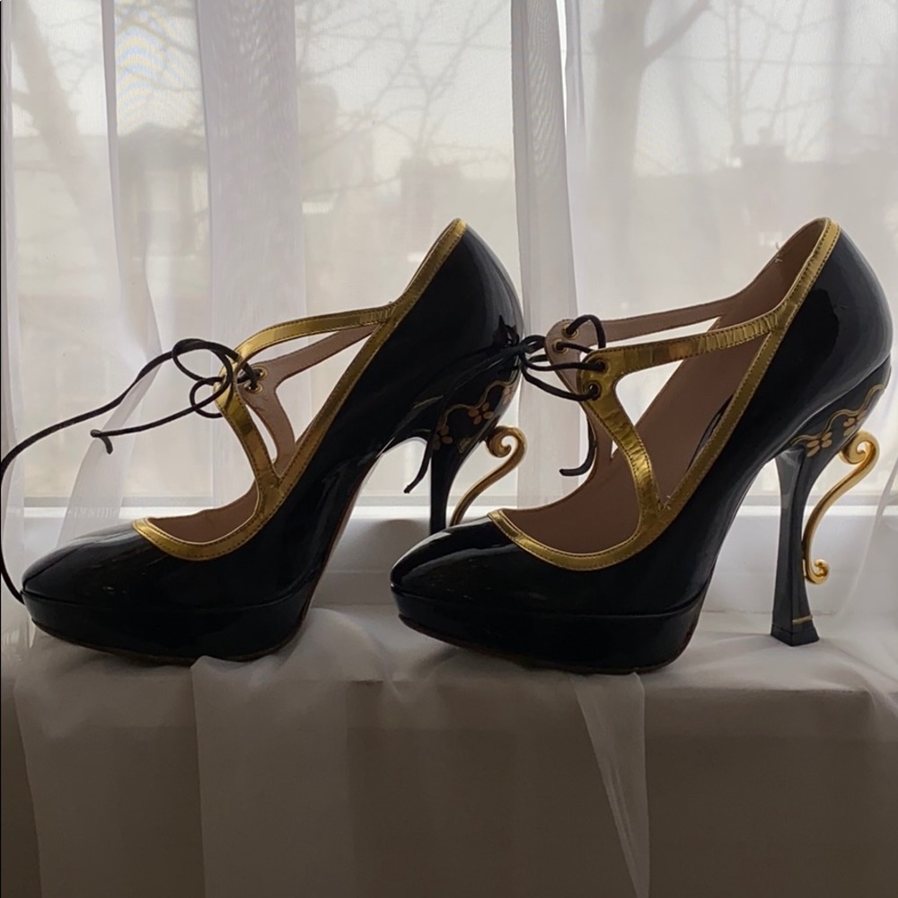 miumiu teacup pumps